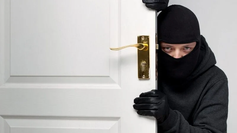 Hình ảnh minh họa ăn trộm đột nhập 