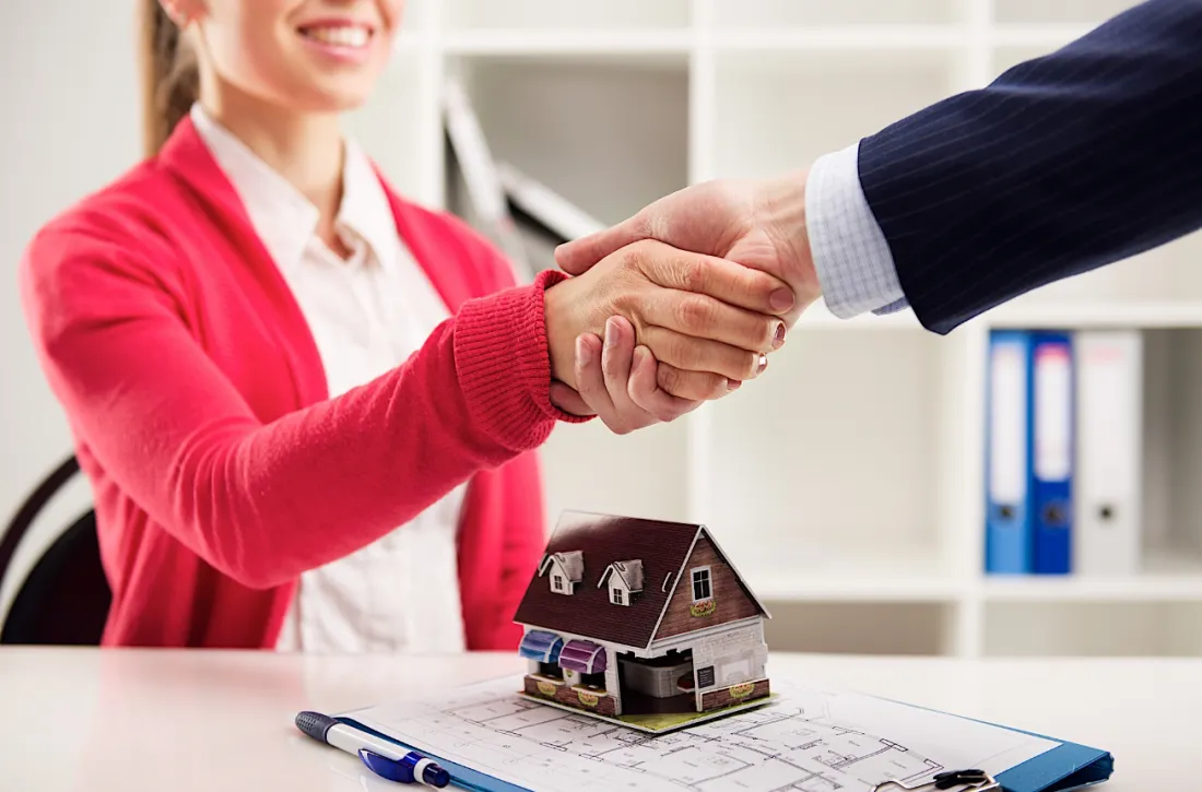 Có nên thuê nhà không qua môi giới không? Lợi ích và rủi ro